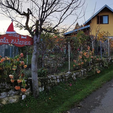 Hotel Mala Zidanica Tomasevci Exterior foto