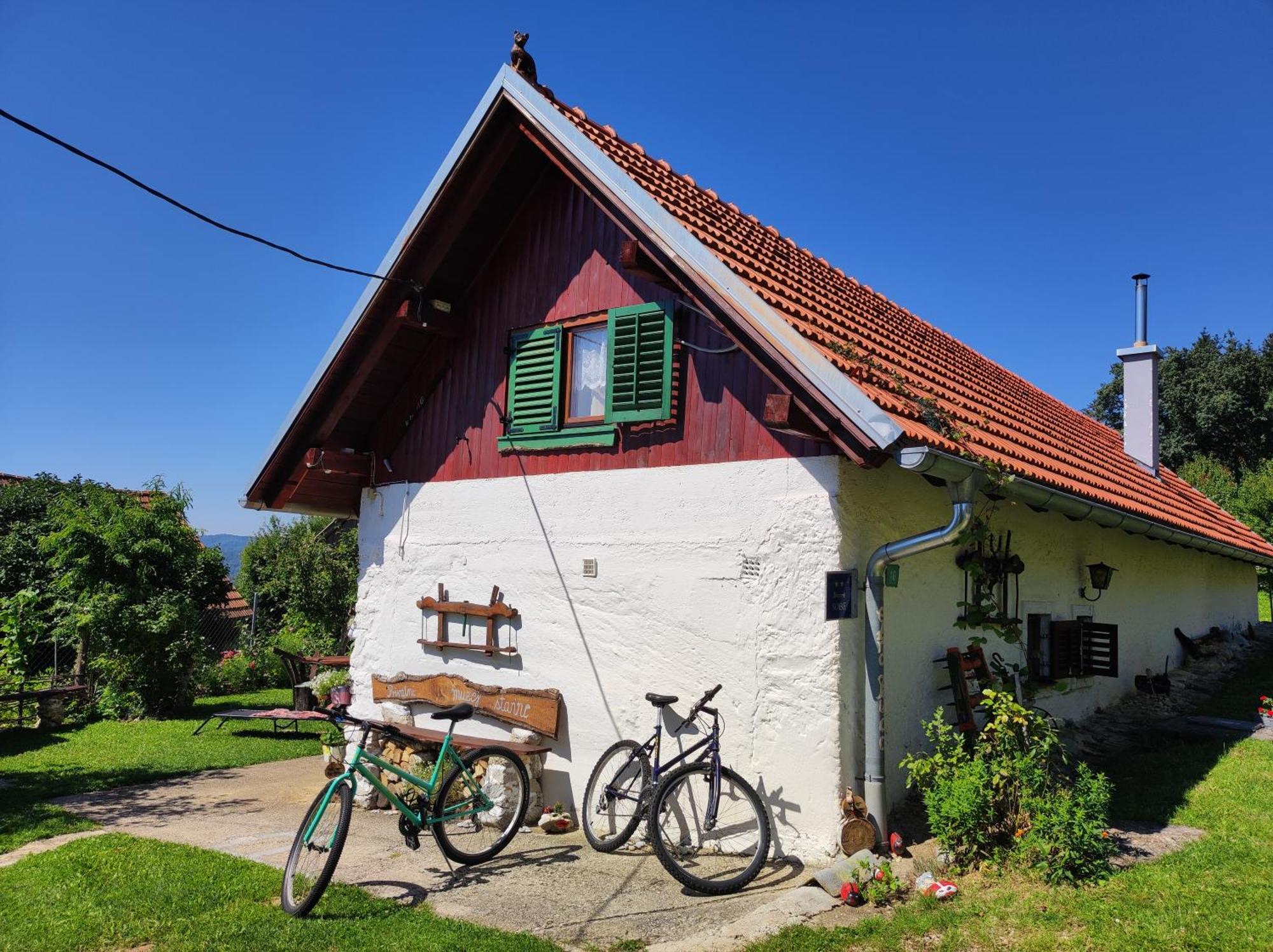 Hotel Mala Zidanica Tomasevci Exterior foto