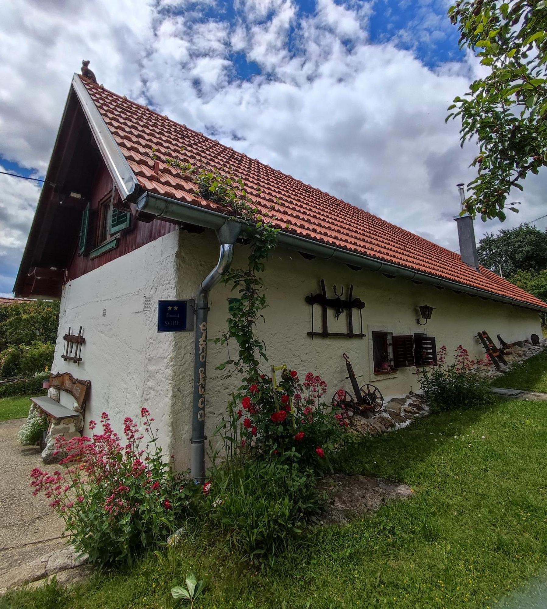 Hotel Mala Zidanica Tomasevci Exterior foto